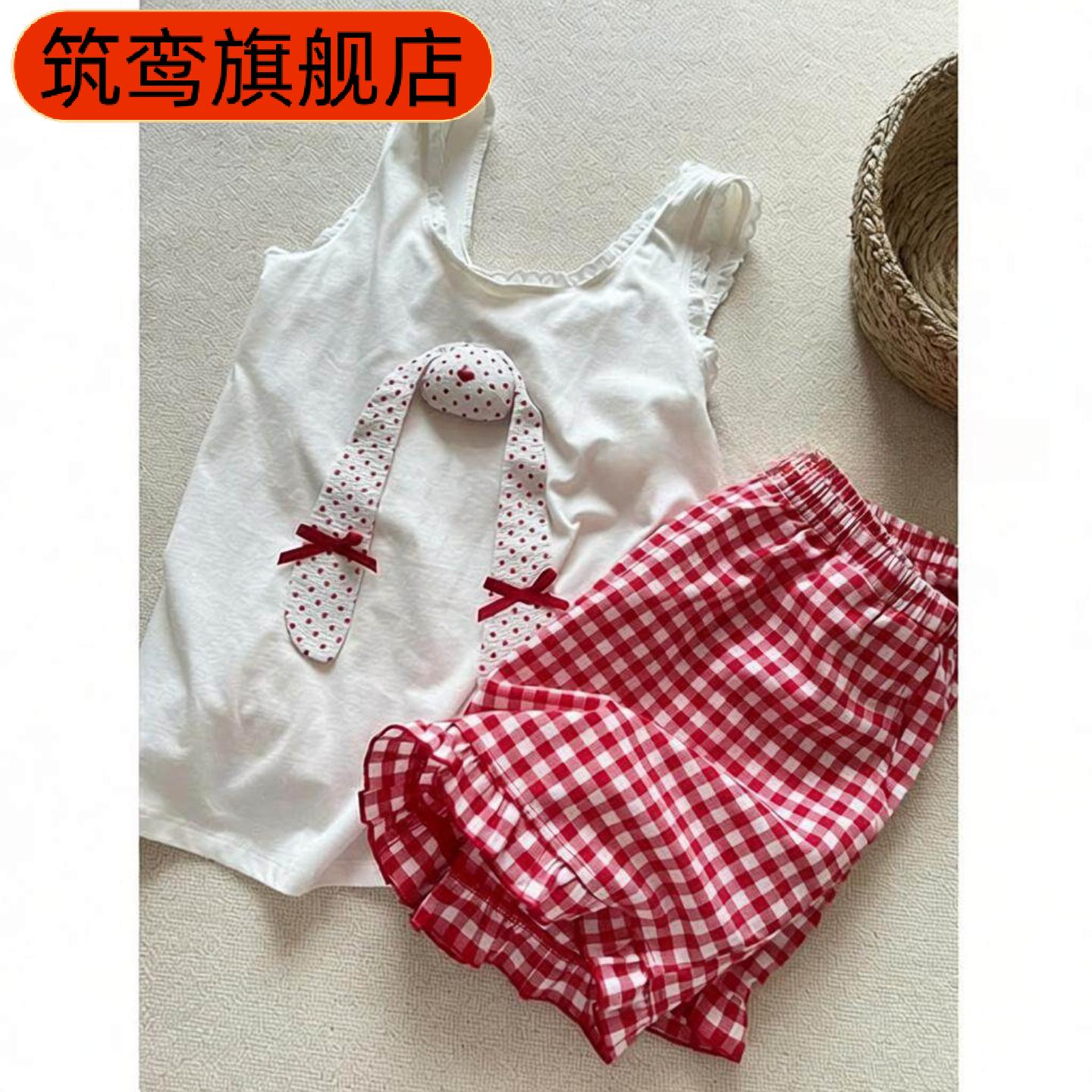 休闲甜美小兔子背心+格子短裤|