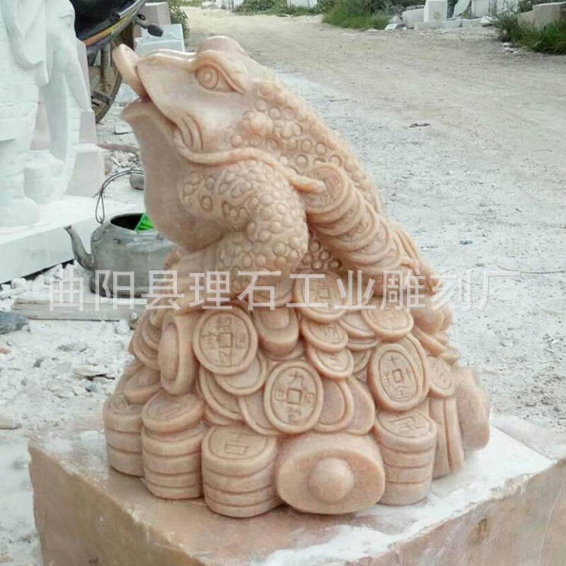 石雕金蟾吐水大理石晚霞红招财三足蟾蜍金蝉蛤蟆室外水池喷水摆件