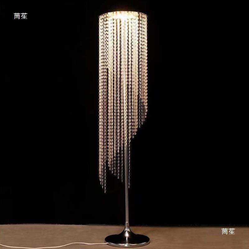 婚礼水晶灯亚克力路引灯婚庆新款道具铁艺珠链摆件布置装饰