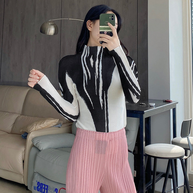 日系褶皱半高领修身打底衫女长袖T恤女装秋季新款印花百搭上衣薄
