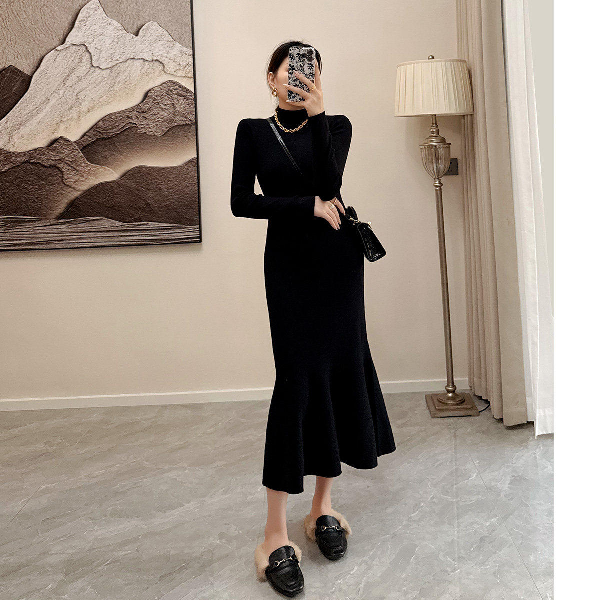 法式黑色鱼尾针织连衣裙女秋冬内搭赫本风小黑裙高级感显瘦毛衣裙
