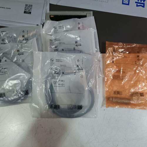IB5070电感式接近开关 带有 PVC 电缆10米 现货原装