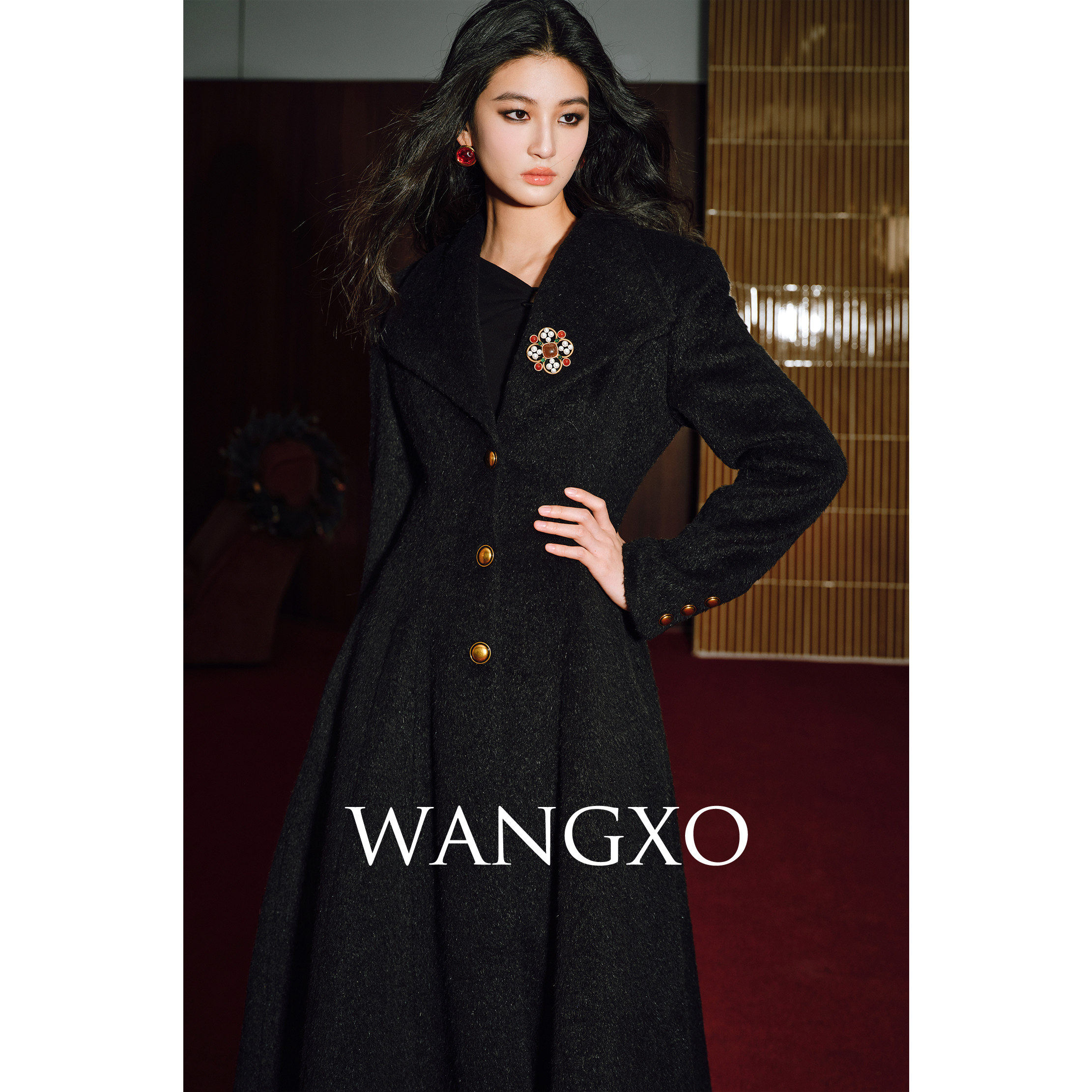 WANGXO|奢贵羊驼羊毛兔毛|耗料八片式分割|长毛感收腰翻领大衣