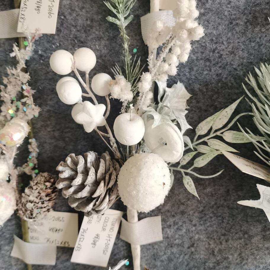 圣诞花束圣诞节家居摆件圣诞节用装饰品花篮藤编手工绿植