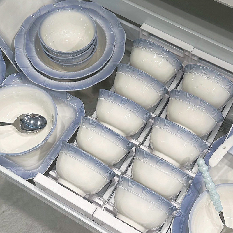 法式浮雕花边碗碟套装高颜值渐变蓝陶瓷饭碗盘子厨具组合餐具套装