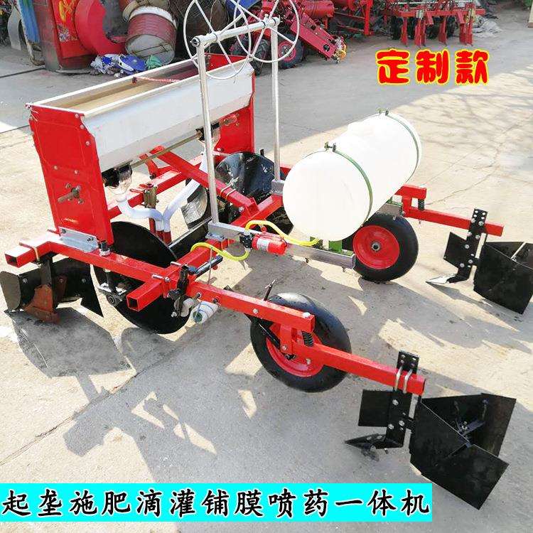 四轮车带起垄覆膜机宁夏固原起垄覆膜机四路车带盖膜机新型起垄机