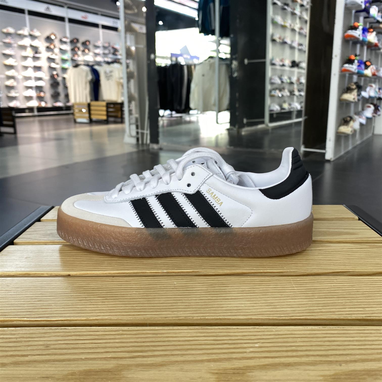 阿迪达斯SAMBA牛皮女士老爹板鞋休闲鞋舒服不累脚的运动鞋 JI1349