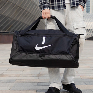 耐克男女款健身包健身包斜挎包大容量包旅行收纳包运动黑色单肩包