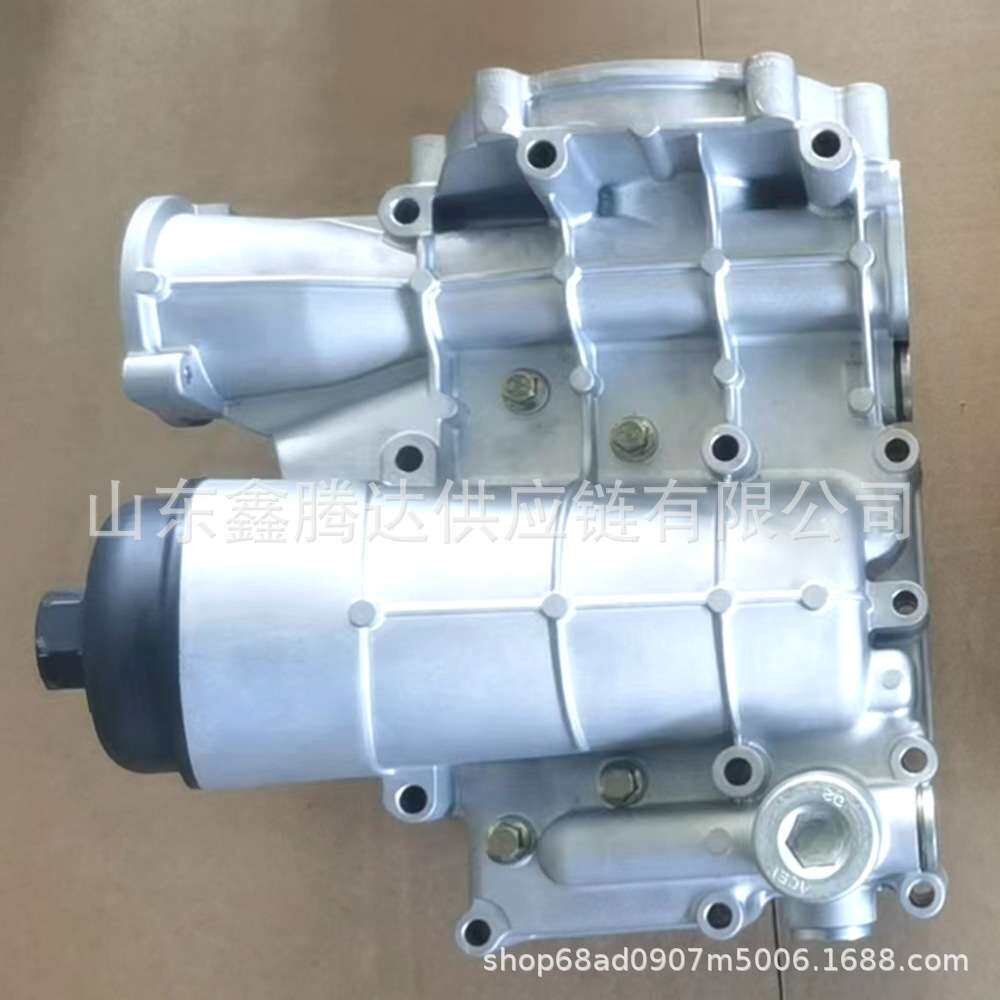 潍柴P8发动机机油散热器 冷却器总成1001995518 适用德龙豪沃