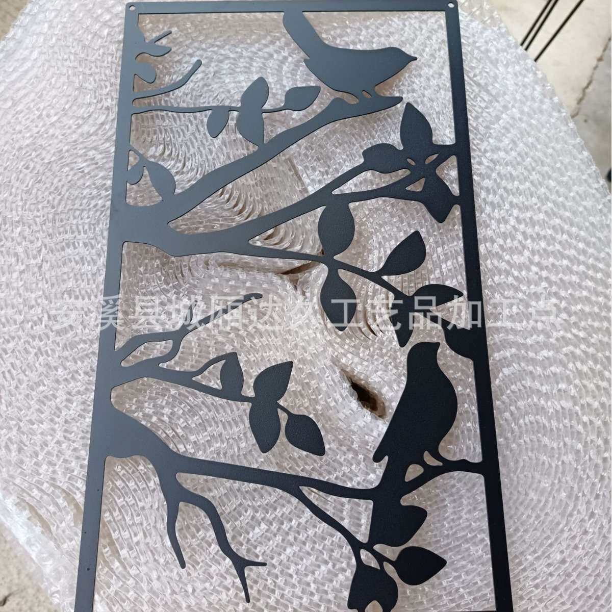 4件金属鸟和树枝墙艺术生命之树金属墙艺术带鸟的家庭花园挂墙雕