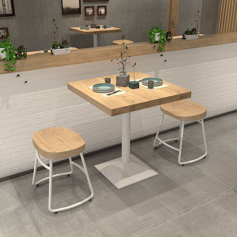 北欧麻辣烫快餐店双人餐桌椅组合原木餐桌简约小吃店铁艺实木桌椅