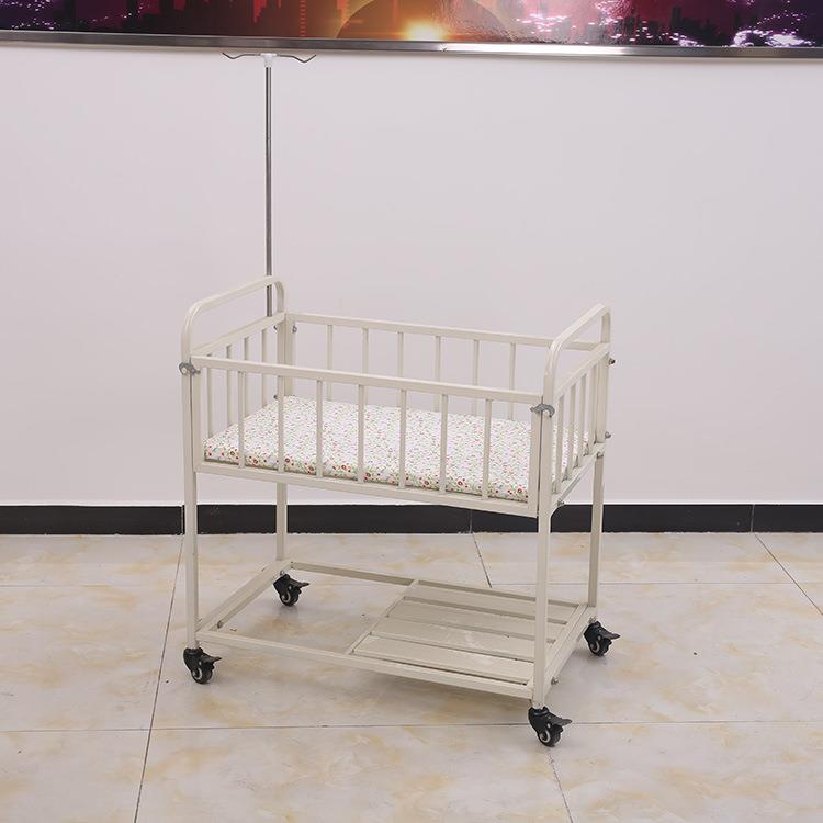 可移动儿童护理床尿布台新款儿童钢制护理床多功能平板儿童床