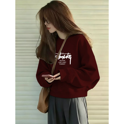 卫衣巨好看酒红色短款女2026秋冬季新款宽松显瘦小个子慵懒1008d