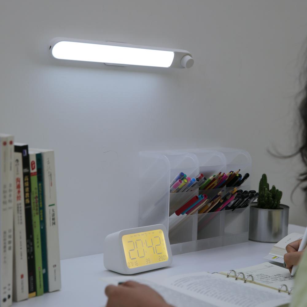 学生用台灯学习护眼灯充电插电两用书桌宿舍灯管led阅读酷毙