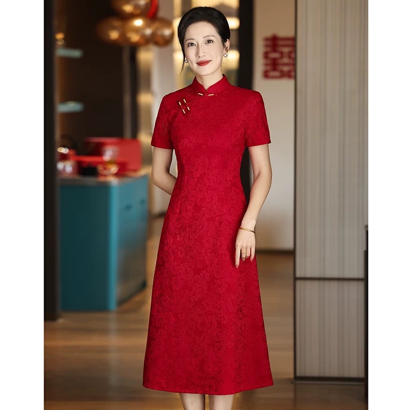 2026新款喜婆婆红色旗袍新中式婚宴装结婚喜服妈妈送考开门红礼服图片