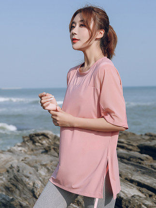 大码瑜伽运动T恤女宽松显瘦健身上衣圆领速干冰丝中长款短袖综训