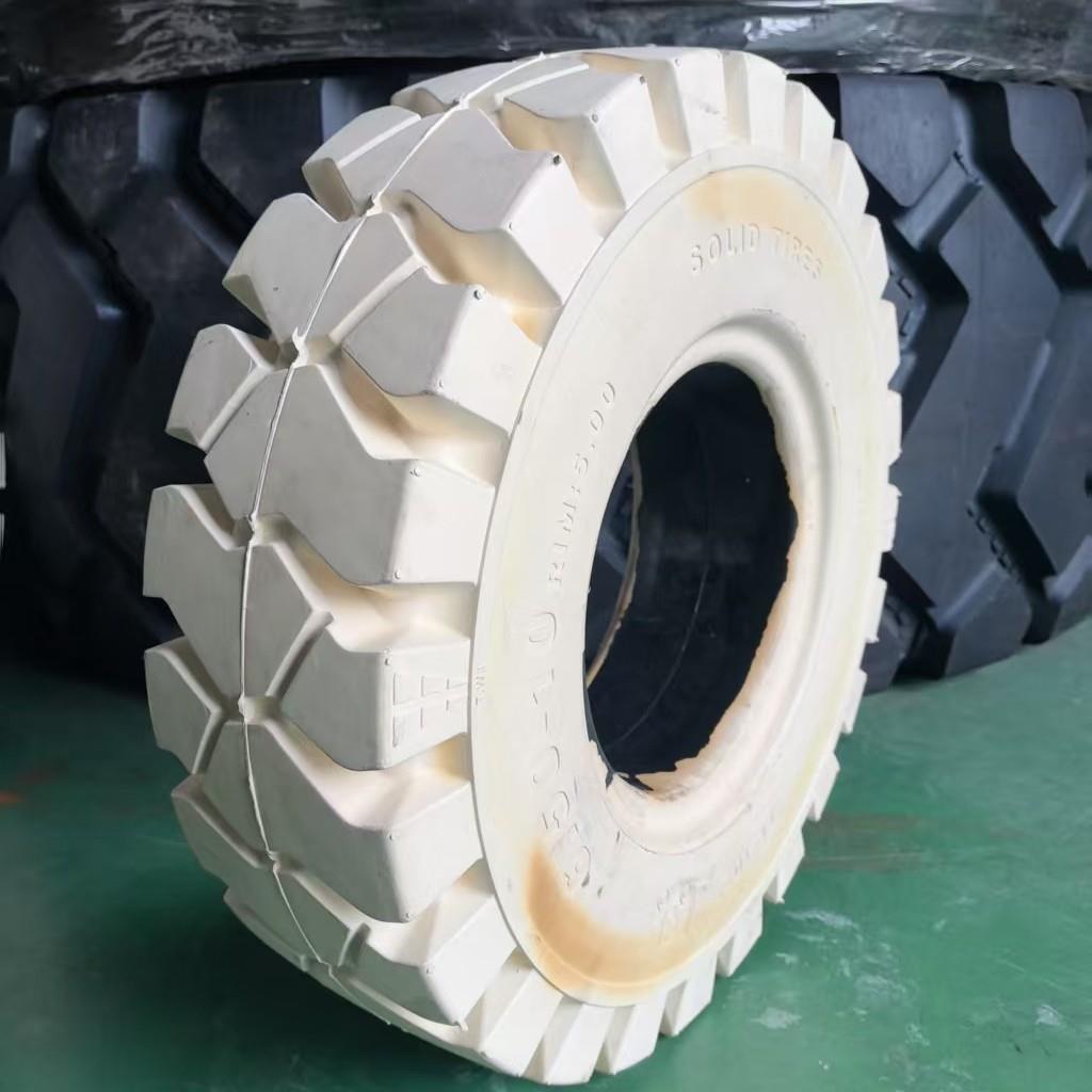 大迪优质3吨叉车轮胎实心轮胎650-10/28x9-15等规格环保实心轮胎