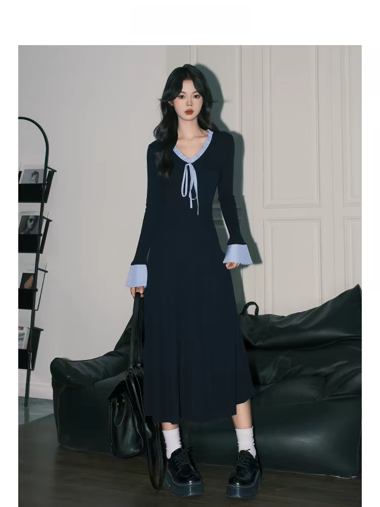 Forever 21韩系别致花边V领针织连衣裙女蓝色修身喇叭长袖A字长裙