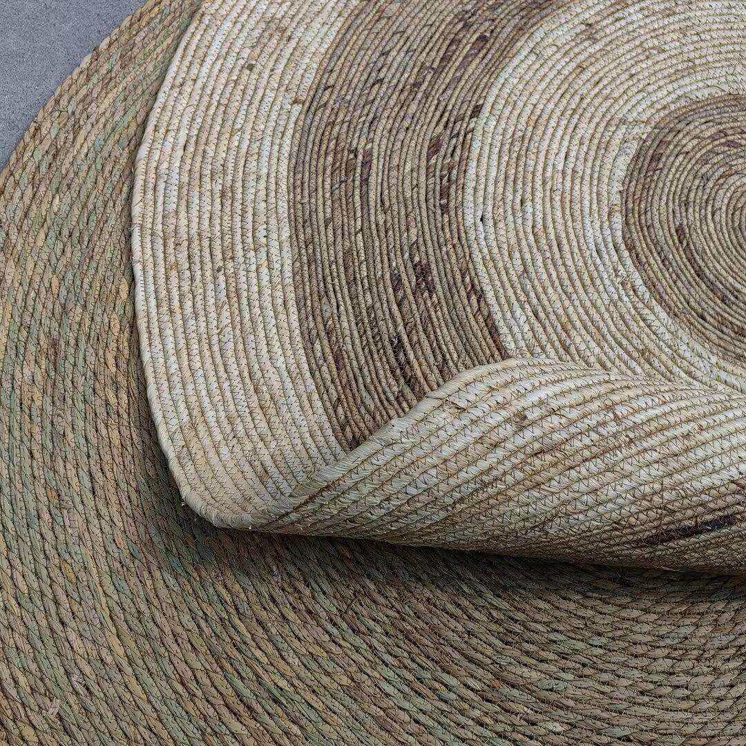 北欧玉米皮蒲草编织地垫圆形地毯客厅服装店民宿装饰垫子摄影道具