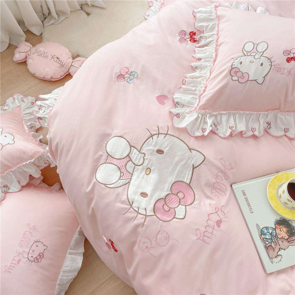 少女心长绒棉四件套全棉粉色Kitty猫咪贴布刺绣花边被套床品