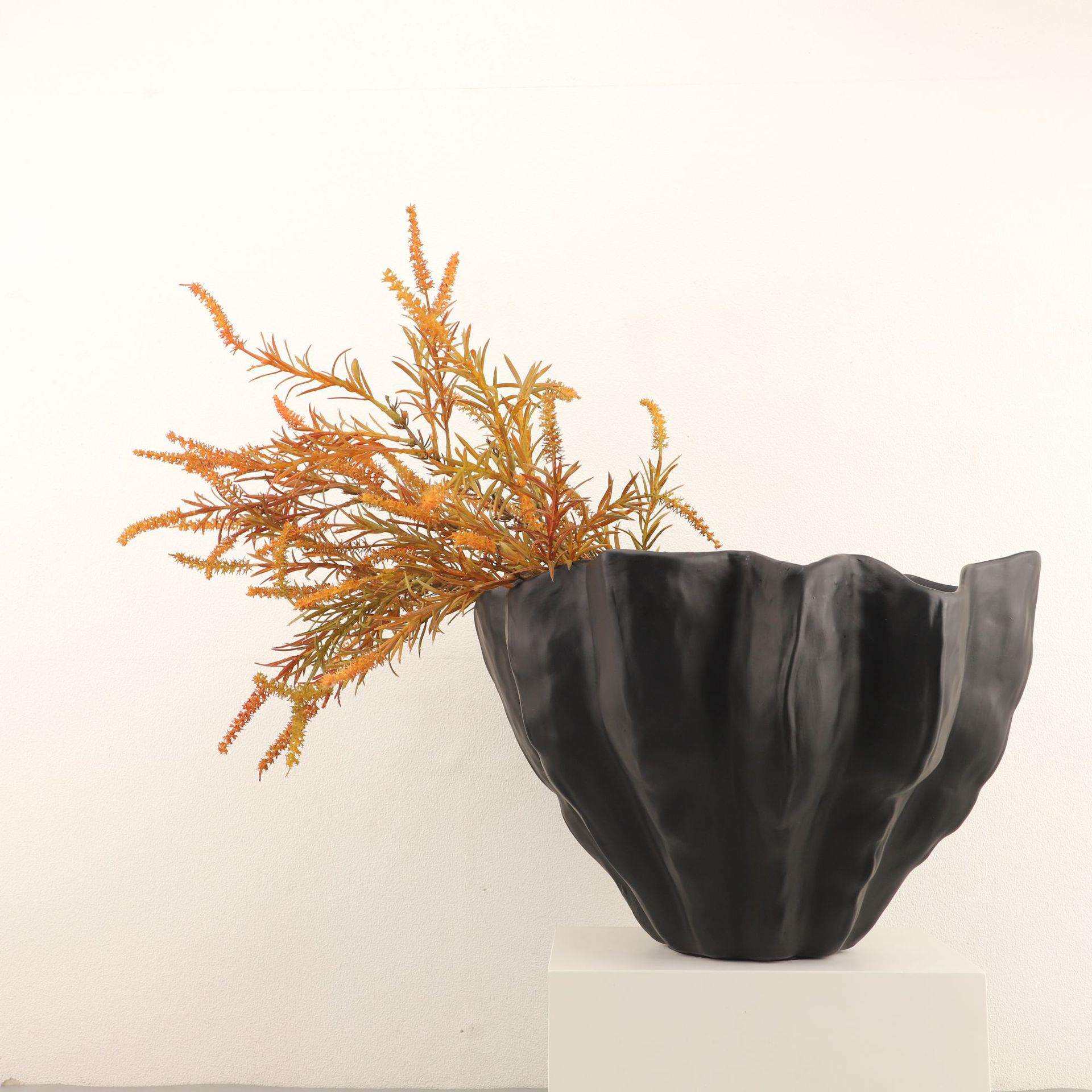 欧式简约树脂荷叶花瓶创意样板间卧室客厅餐桌酒柜茶几工艺品摆件