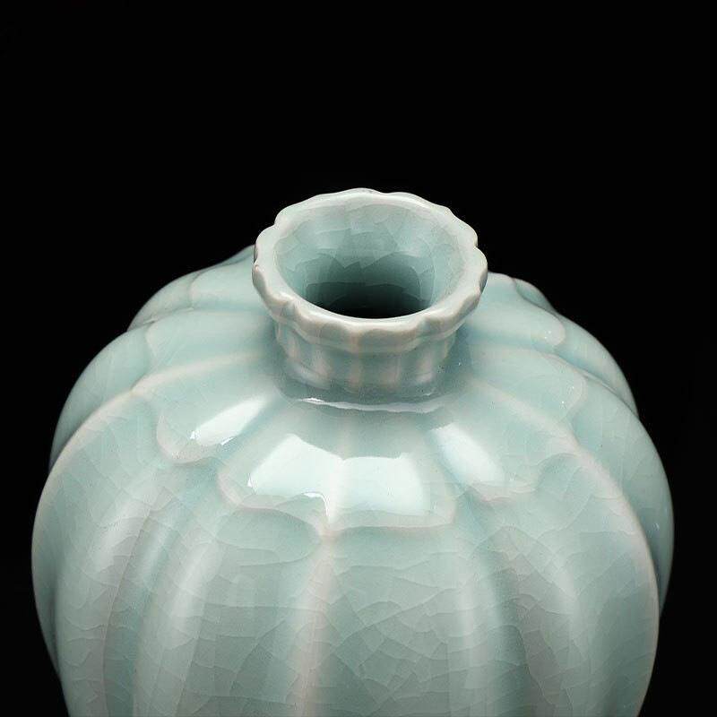 高端粉青多棱梅花瓶中式汝窑瓷器客厅博古架玄关装饰品摆件