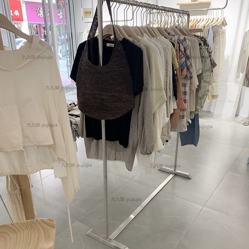 服装店衣架展示架落地式金色侧挂中岛陈列架女装店货架装修效果图