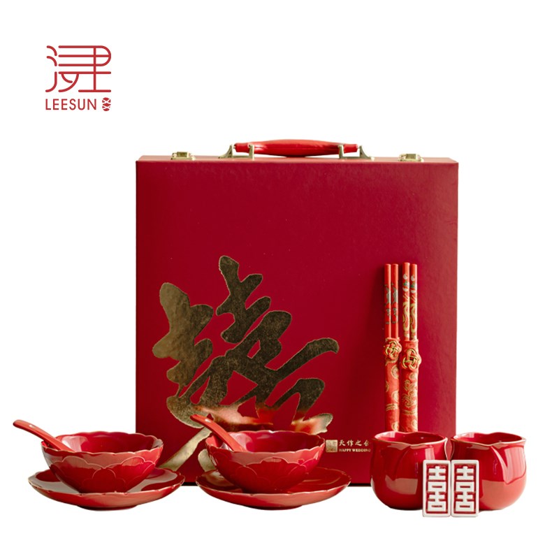 结婚改口敬茶杯订婚喜碗套装送闺蜜结婚礼物二人食浮雕红瓷礼盒