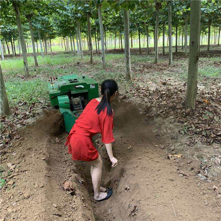 小型乘坐式履带微耕机自走式农用柴油履带式旋耕机大棚果园开沟