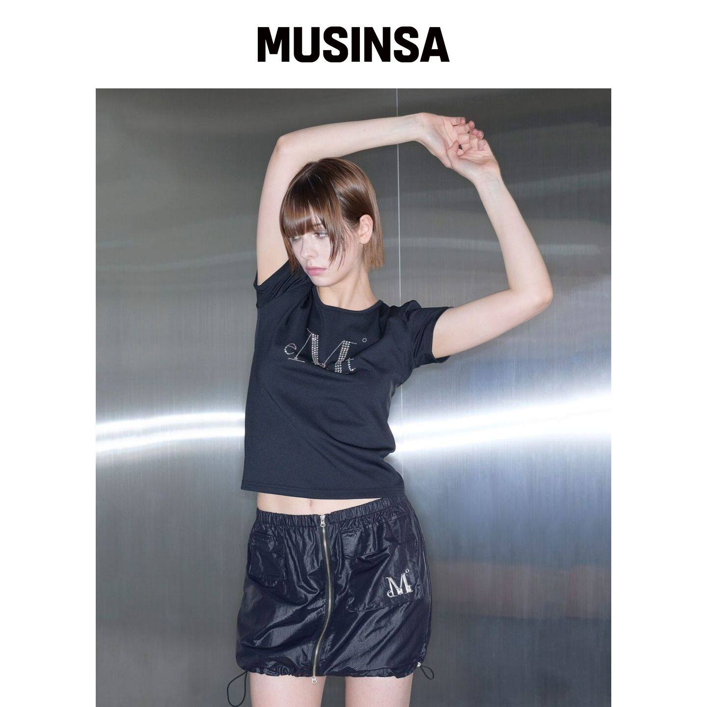 MUCENT 艾迪套装 GLOSSY 金属LOGO STRING 裙子 韩国官网直邮进口
