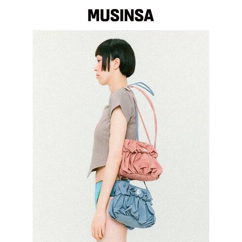 CCORIE 绑带斜挎包 灰尘天空 MUSINSA韩国官网直邮进口