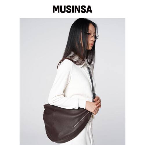 320SHOWROOM 双肩带半月形皮革包 棕色韩国官网直邮进口MUSINSA