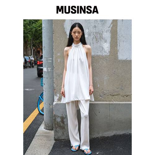 320SHOWROOM 白色吊带皱褶不对称迷你裙韩国官网直邮进口MUSINSA