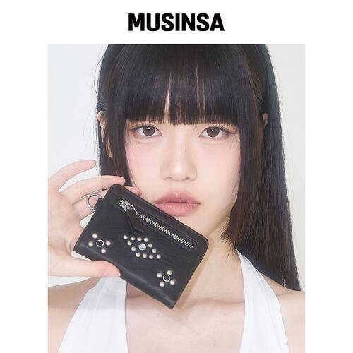 ILLIGO 铆钉斜挎短款钱包 VLACK MUSINSA韩国官网直邮进口