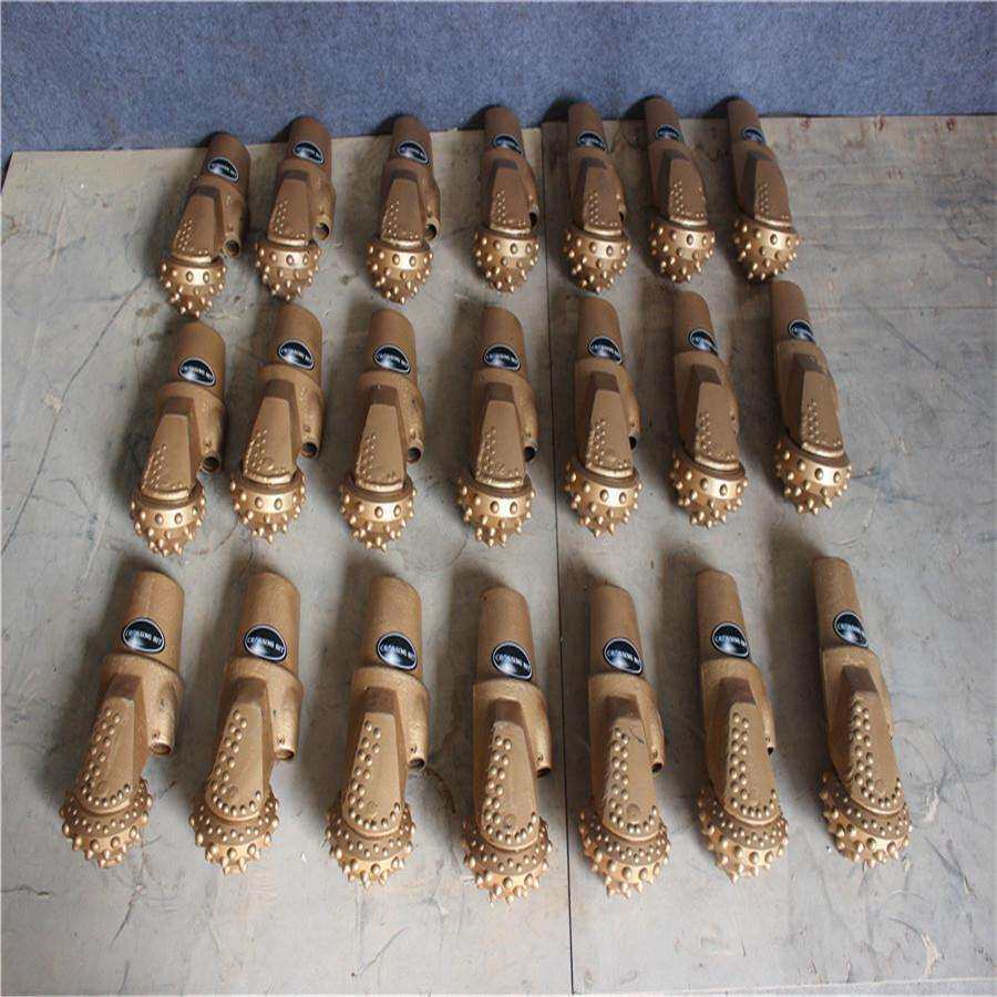 岩石扩孔器 桩基焊接掌片 镶齿带保径8 1/2牙轮掌片 旋挖掌片