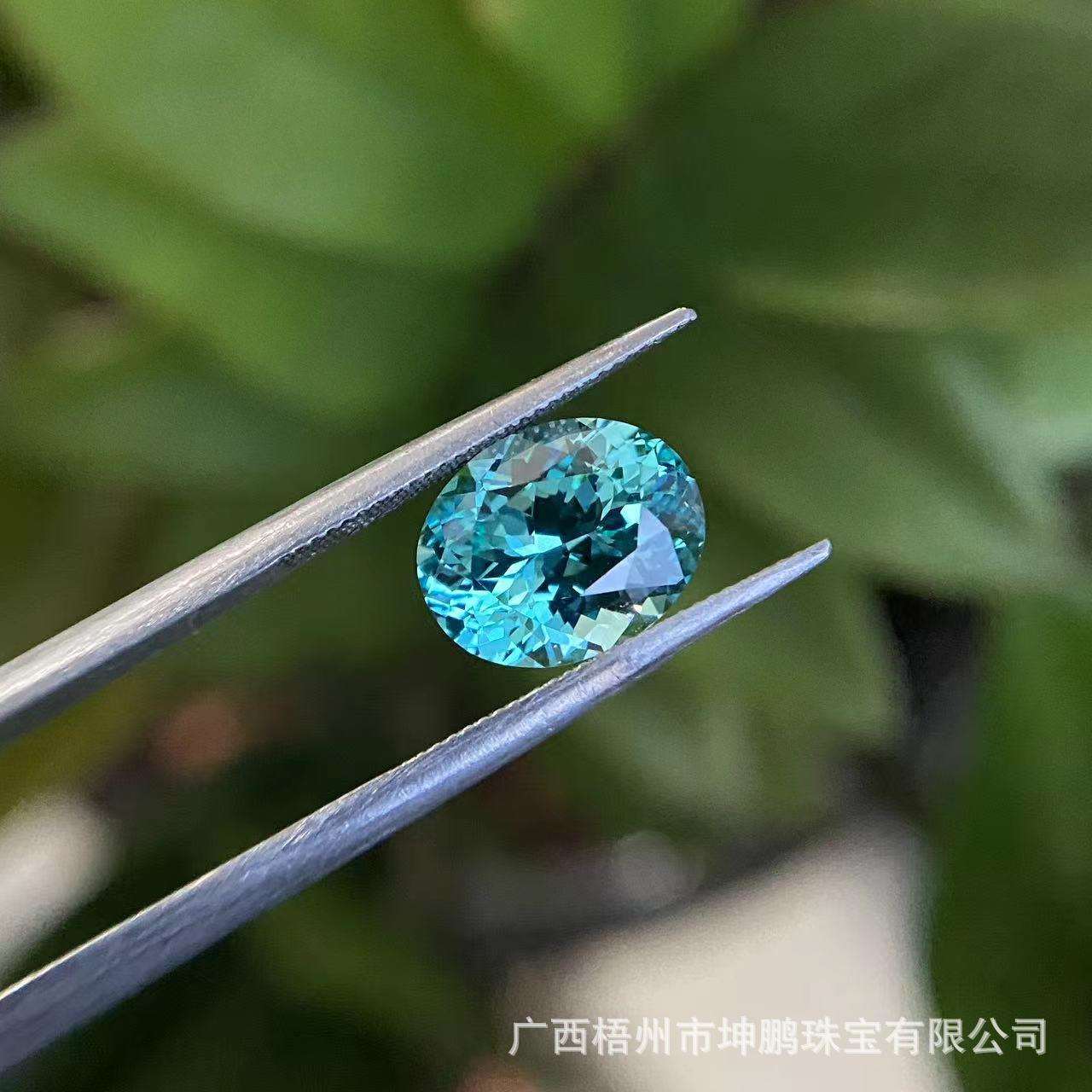 霓虹蓝帕拉伊巴碧玺再生实验室培育蓝宝石椭圆形可过钻笔GRC证