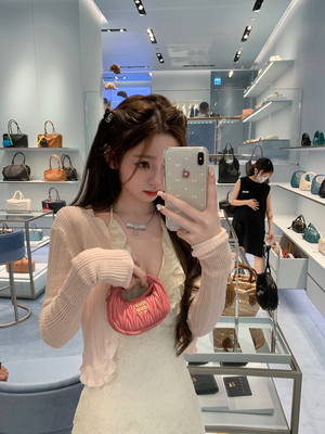 你的懒懒llan百搭三色开衫