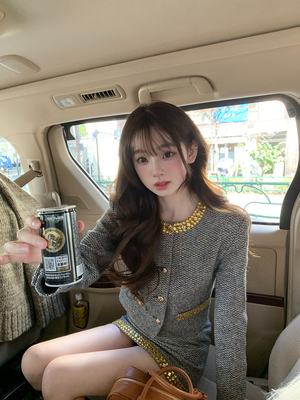 你的懒懒名媛小香张元英短外套