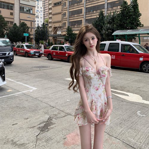 你的懒懒llan荷叶边连衣裙