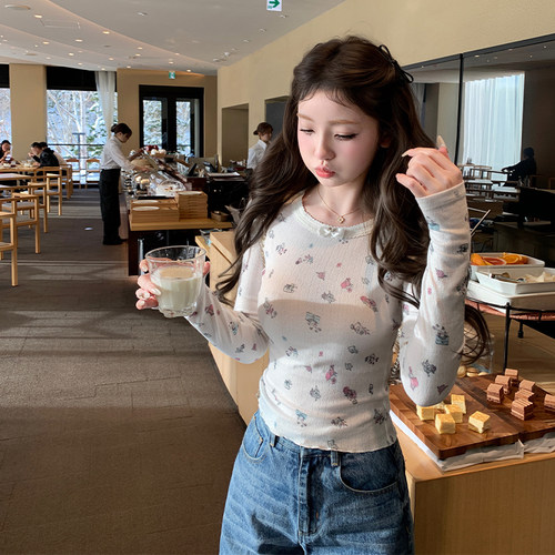 你的懒懒llan印花长袖圆领打底衫