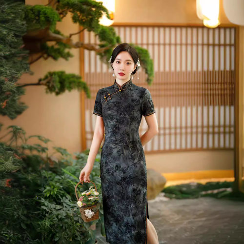 2026新款春秋季民族风短袖旗袍扎染丝绒提花斜襟立领复古日常裙高