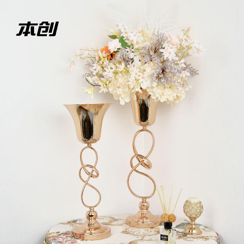 婚庆道具T台路引镂空八字主桌花器签到台面装饰铁艺花瓶摆件造型