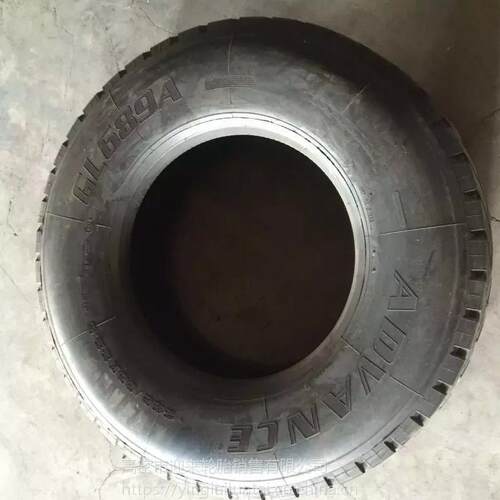 前进牌卡客车轮胎花纹GL689A规格385/65R22.5-20 445/65R22.5-20
