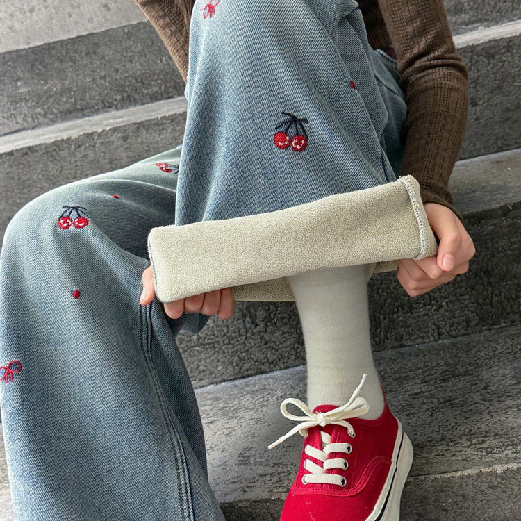 绣花樱桃加绒加厚480克牛仔裤棉牛仔布刺绣无弹冬季裤子