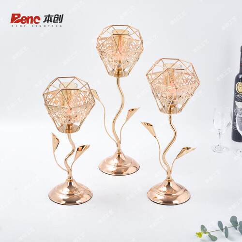跨境亚马逊铁艺餐桌玄关蜡烛台欧式复古玻璃烛台桌面摆件婚庆道具