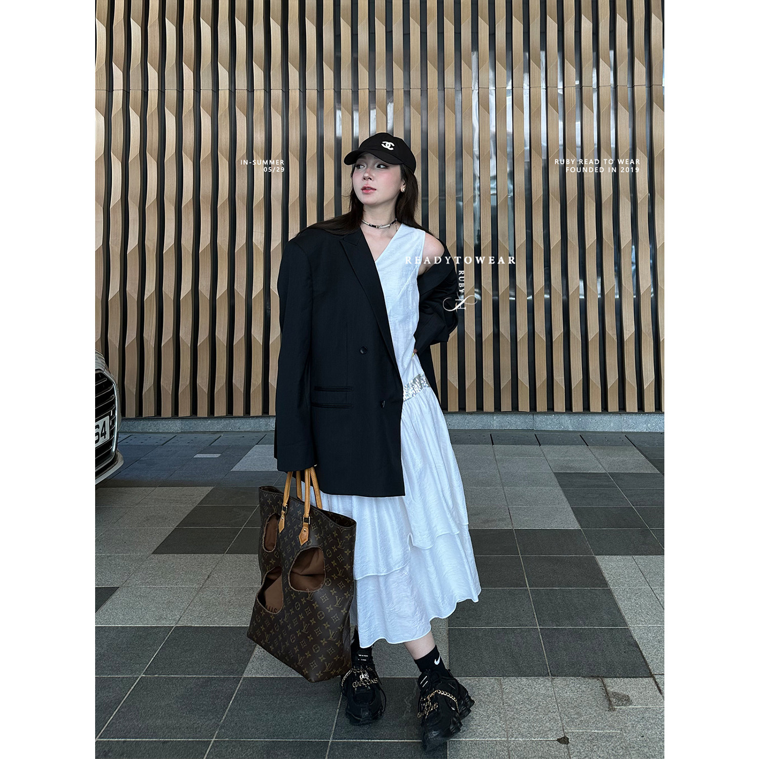 Rubyoffice/2025织梦 无袖拼亮片宽松连衣裙设计感小众显瘦背心裙