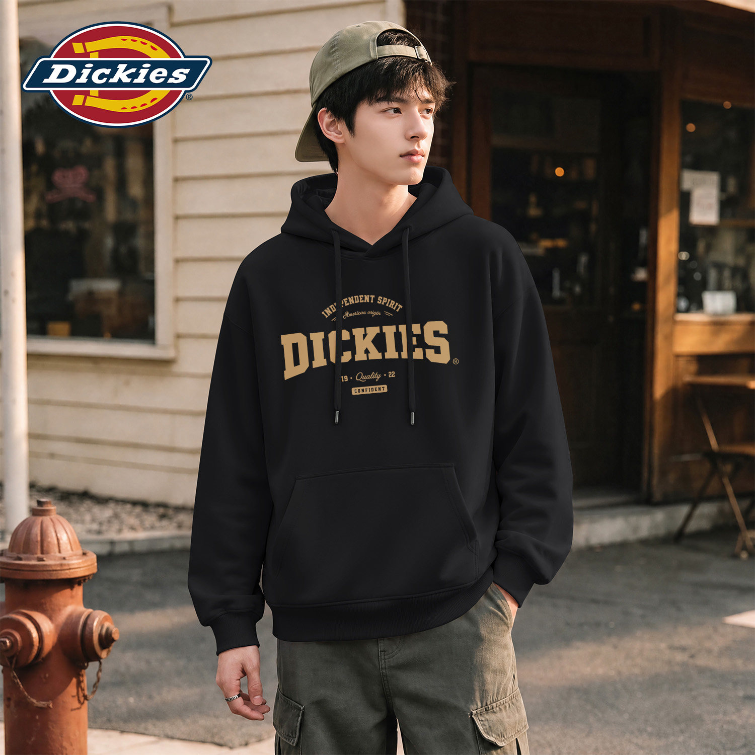 Dickies黑色涂鸦印花卫衣男款