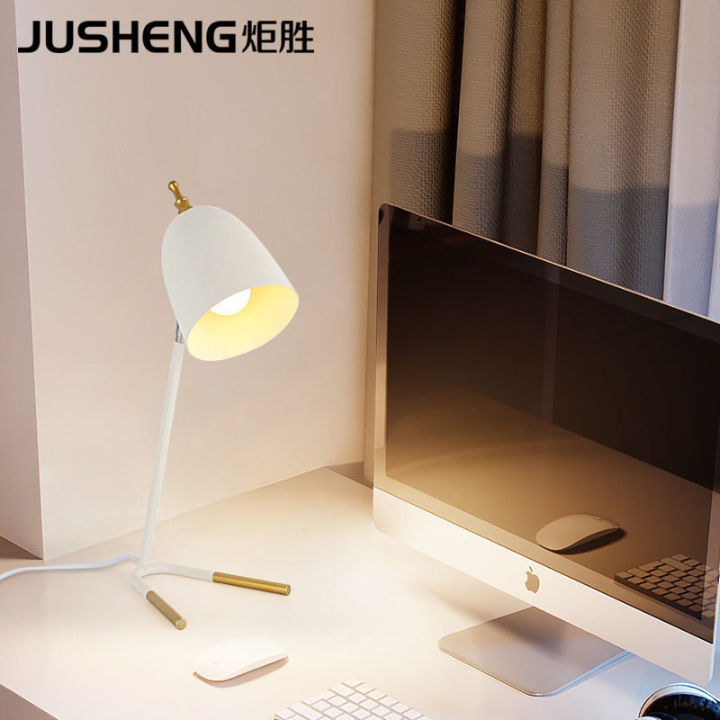 炬胜北欧台灯卧室床头柜灯 创意个性三脚家用简约艺术网红台灯