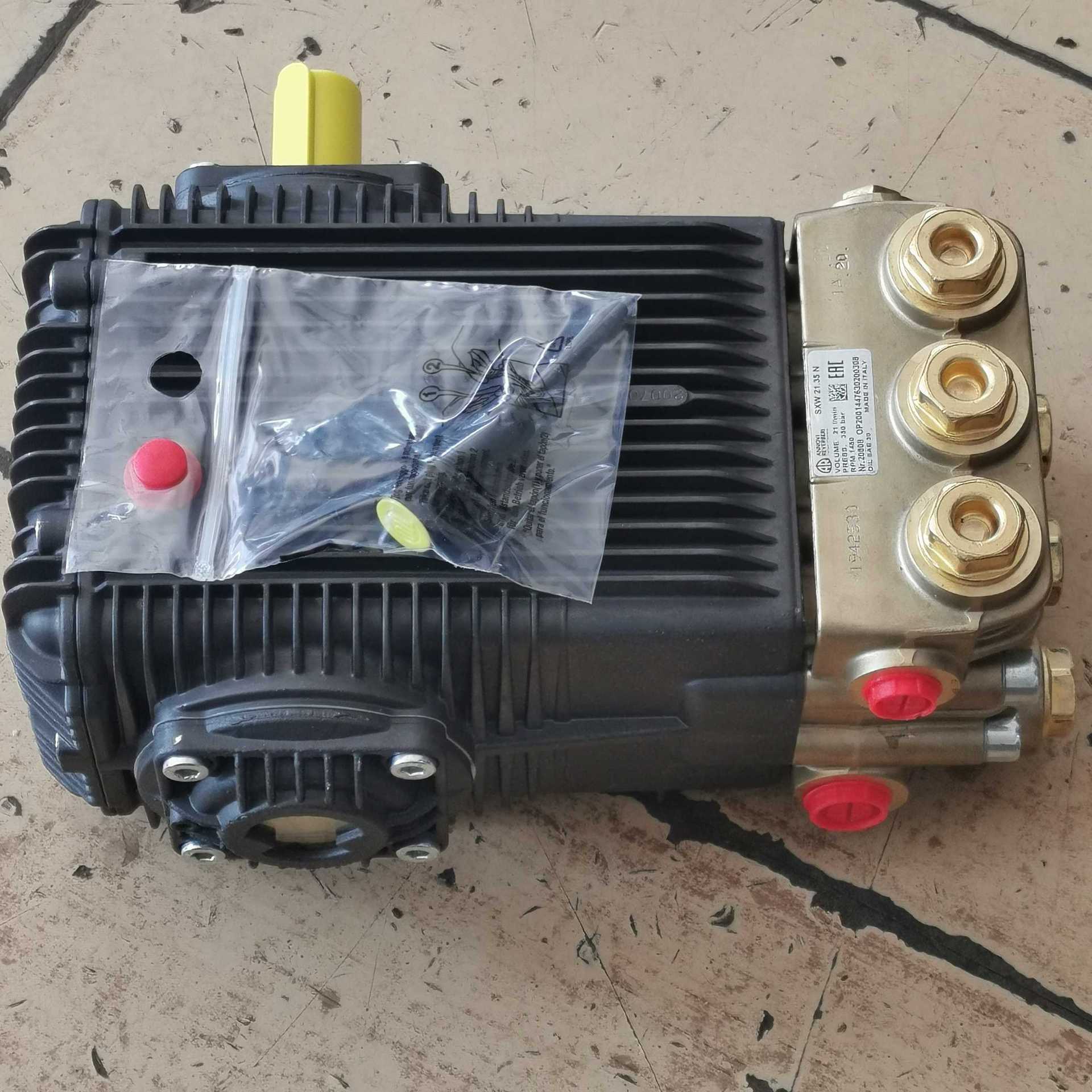 工业高压清洗机配件泵头总成意大利进口水泵AR350公斤SXW21.35