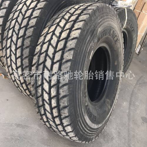 中联1200吨起重机轮胎385/95R251400R25真空全钢丝吊车轮胎
